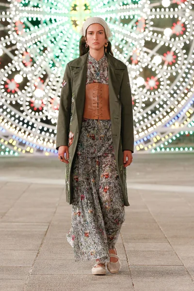 Look 39